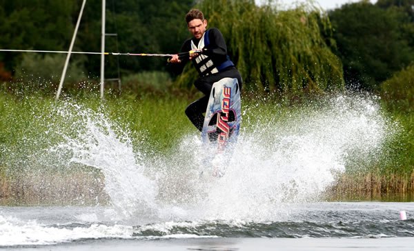 Wasserski- und Surfschule Holger Brümmer, © Page Holger Brümmer