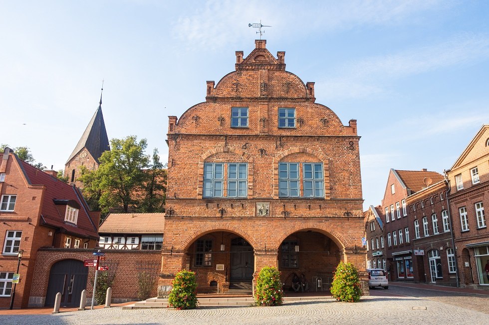 Das Rathaus wurde im 14. Jahrhundert erbaut., © Frank Burger