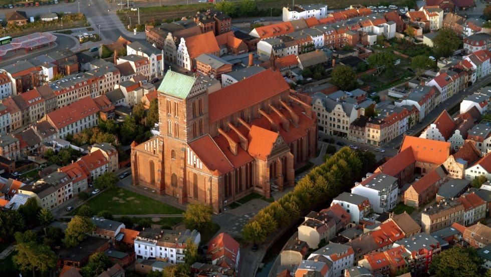 Luftansicht St. Nikolai Kirche, © Volster & Presse Hansestadt Wismar