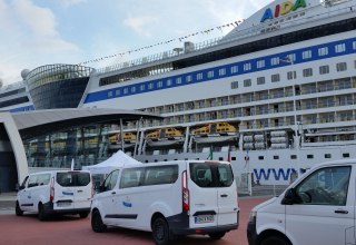 Nach der wohlverdienten Kreuzfahrt warten wir bereits am Terminal und bringen Sie zurück zum Parkgelände, © easy Parken